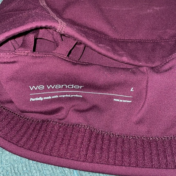 NWT We Wander Serena Strappy Sports Bra - Picture 6 of 6
